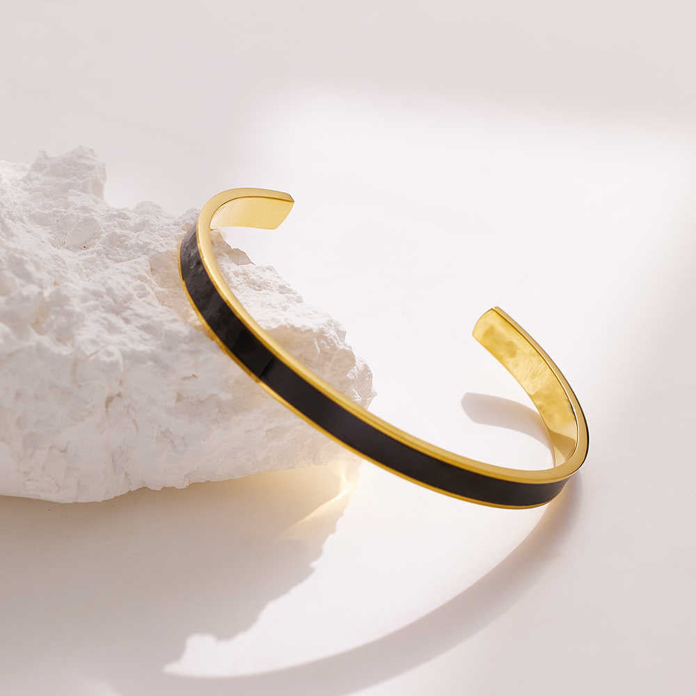 Unik Stainless steel 18K gold plated flange drops bangle