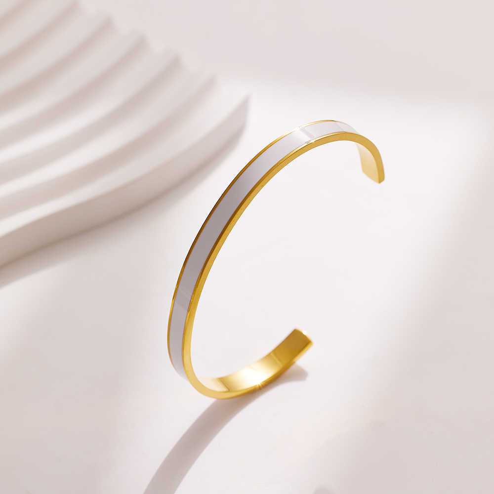 Unik Stainless steel 18K gold plated flange drops bangle