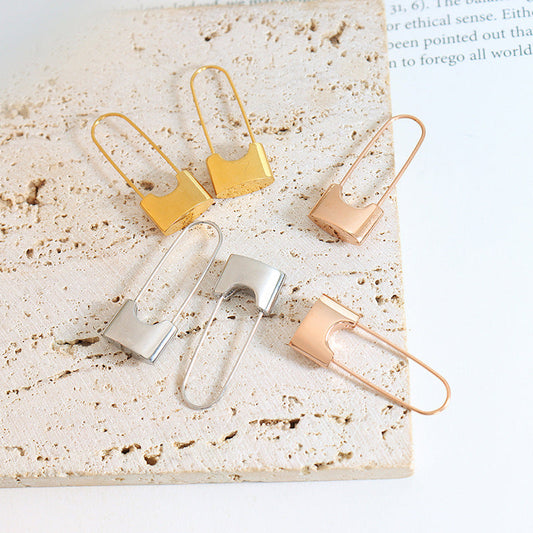 Unik Lock earrings made of titanium steel